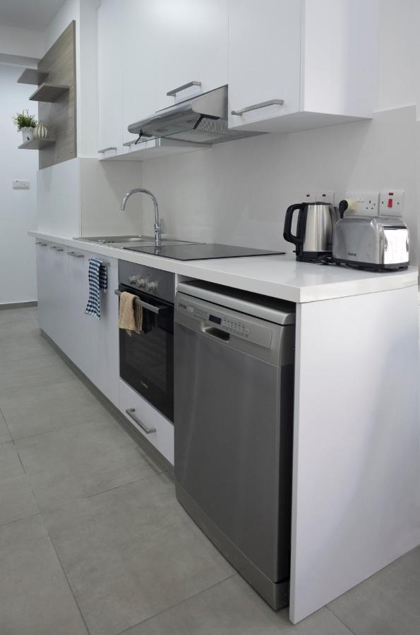 Lovely 2 Bed Apartment In Larnaca City Centre Eksteriør billede