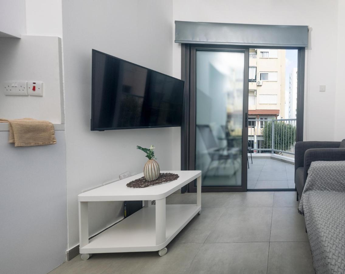Lovely 2 Bed Apartment In Larnaca City Centre Eksteriør billede