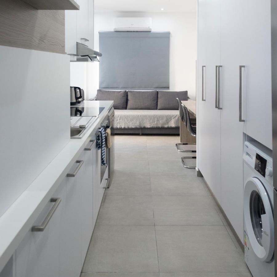 Lovely 2 Bed Apartment In Larnaca City Centre Eksteriør billede
