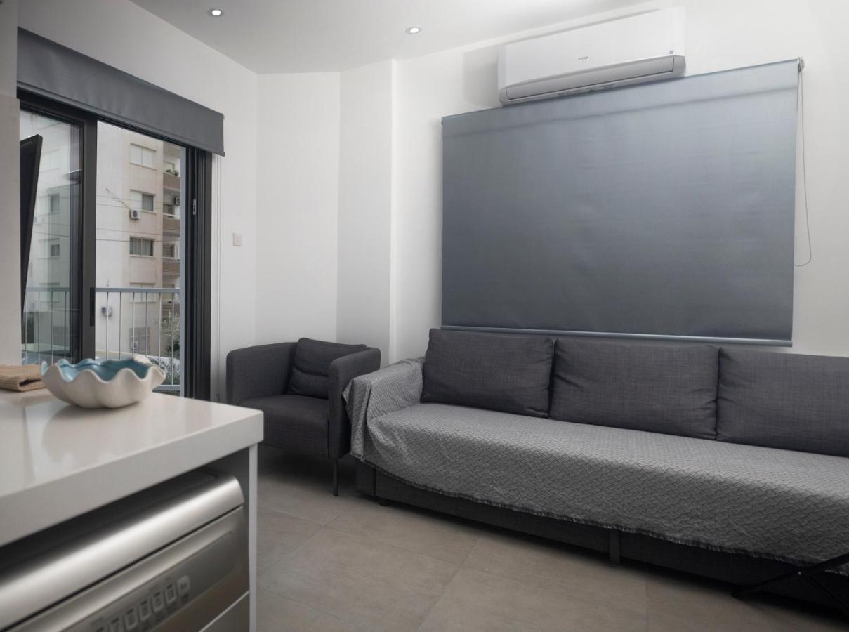 Lovely 2 Bed Apartment In Larnaca City Centre Eksteriør billede